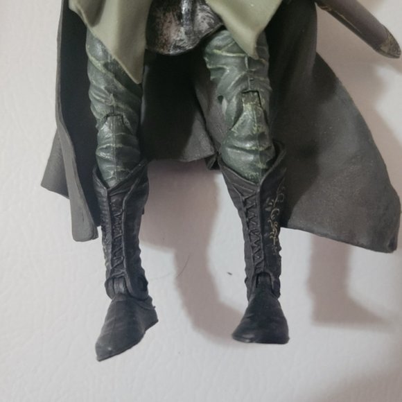 Lord of the Rings Legolas Action Figure - Picture 5 of 7